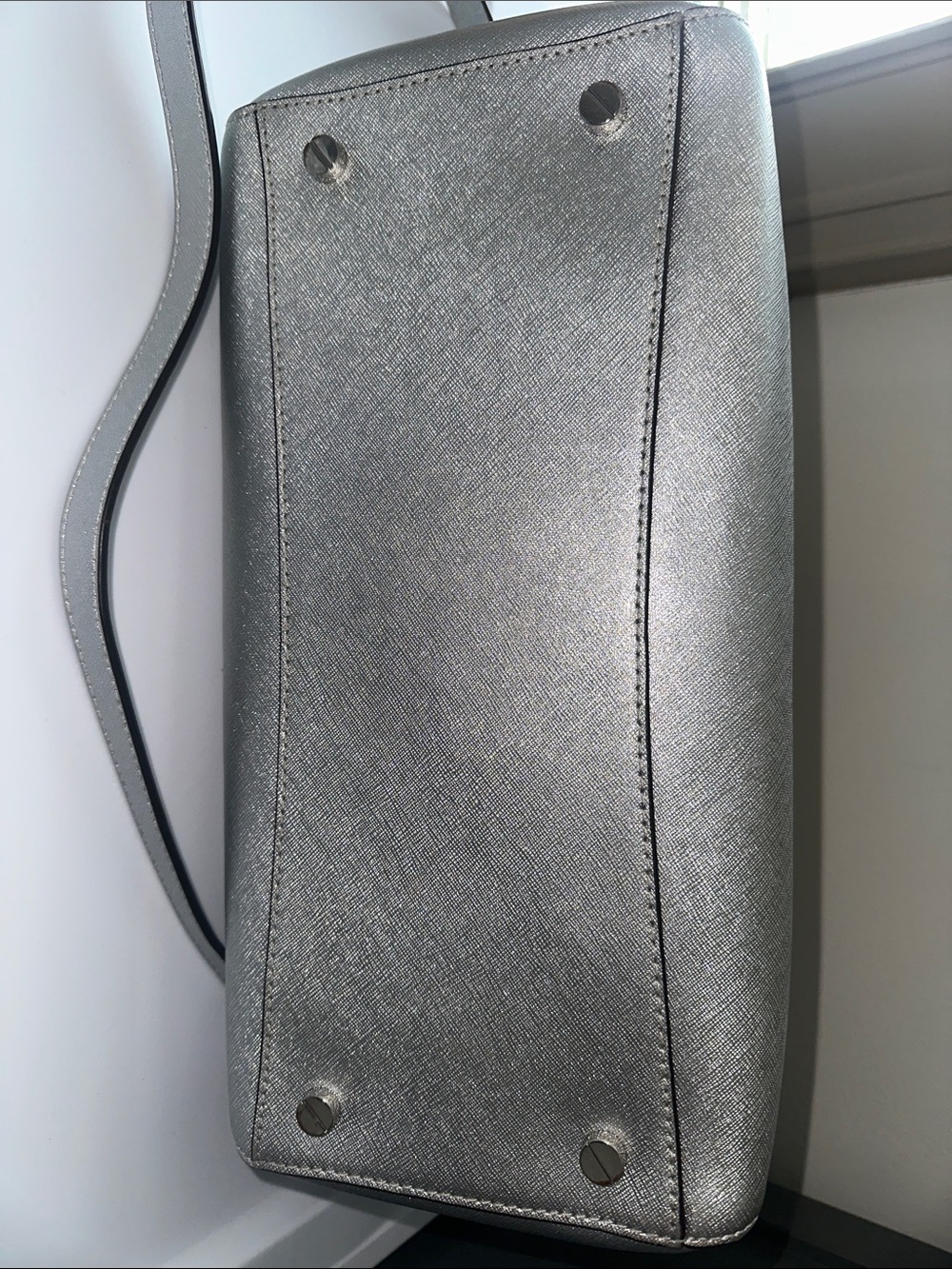 Michael Kors Metallic Silver Saffiano Satchel with Shoulder Strap - Picture 4 of 6